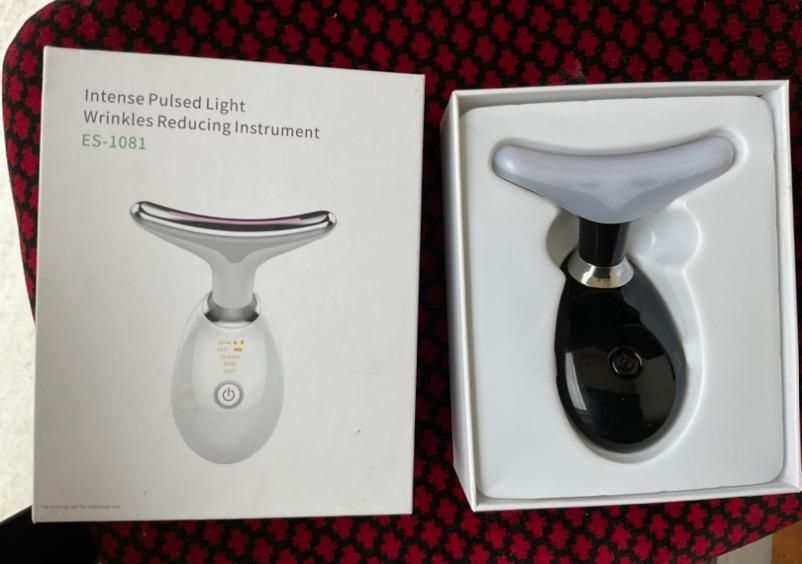 Light Therapy Device - 7 Color Led Skin Tightening Device